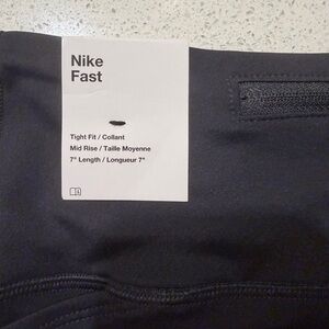 Nike Fast Mid-Rise Black Leggings
